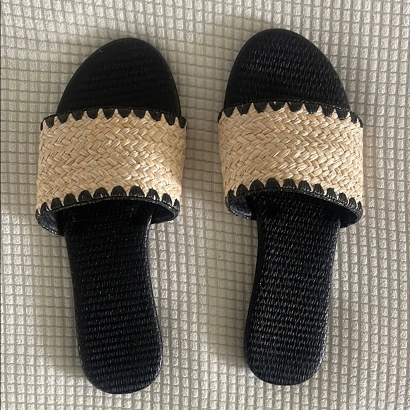 Black and Tan Crochet Slide Sandals - Picture 1 of 3